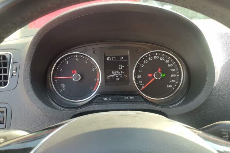 Used Volkswagen Polo 2016 1.6L Automatic Comfort Model