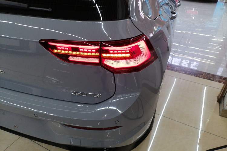 Used Volkswagen Golf 2023 Facelift 280TSI DSG R-Line Lite