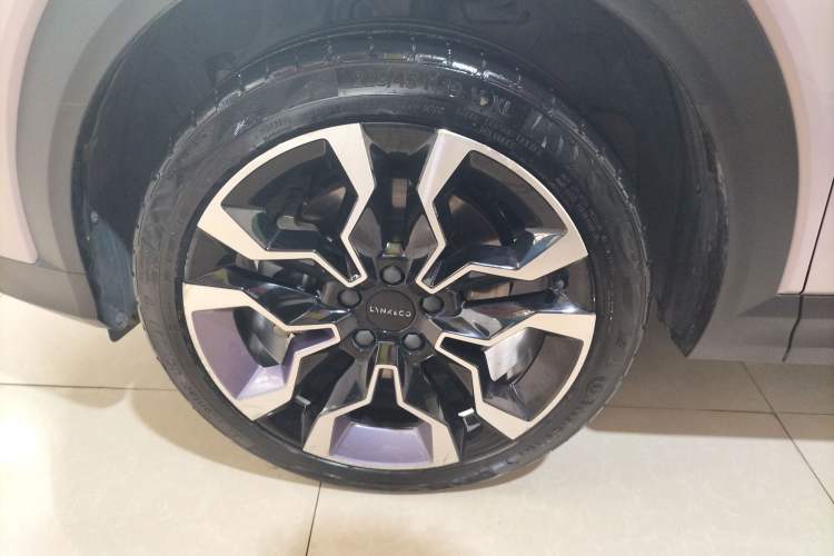 Used Lynk & Co 06 2021 1.5T Shero Pink Special Edition
