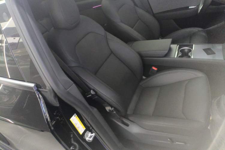 Used Tesla Model Y 2026 Rear-Drive Model Right Front Seat