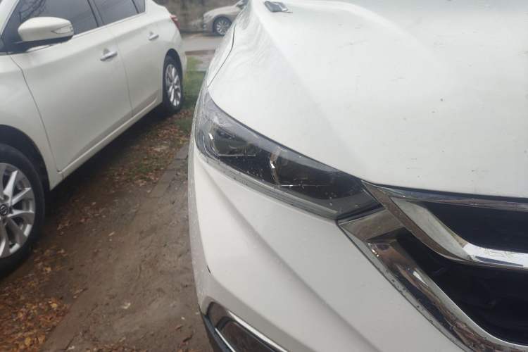 Used Dongfeng Aeolus AX7 2019 1.6T Automatic AI Pioneer Model China V Standard