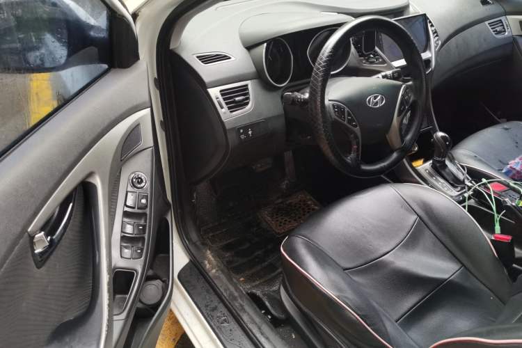 Used Hyundai Elantra (5th Generation / Langdong) 2013 1.6L Automatic Leading Model Driver Seat