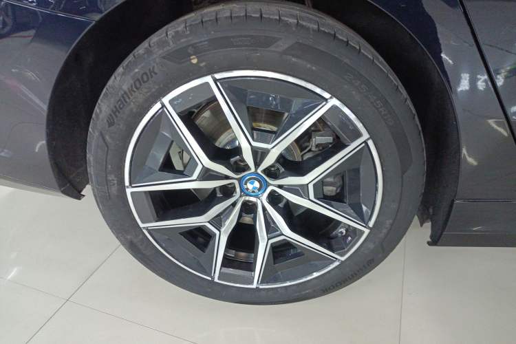 Used BMW i5 2025 eDrive 35L M Sport Package