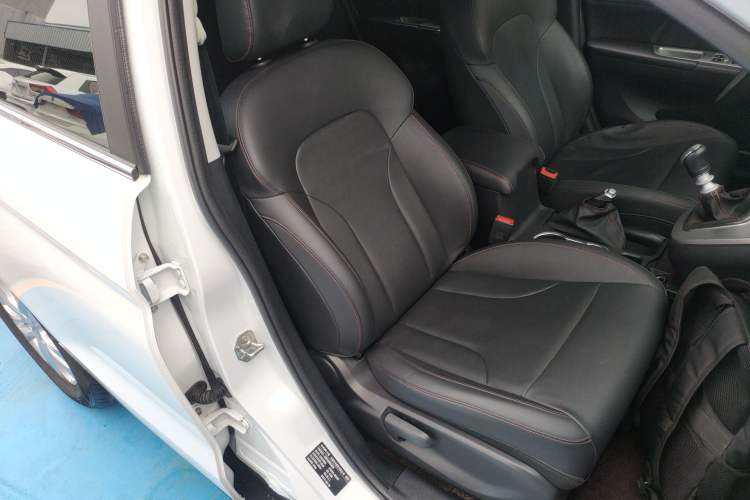 Used Haval M6 2019 1.5T Manual Two-Wheel Drive Elite Version China VI Standard