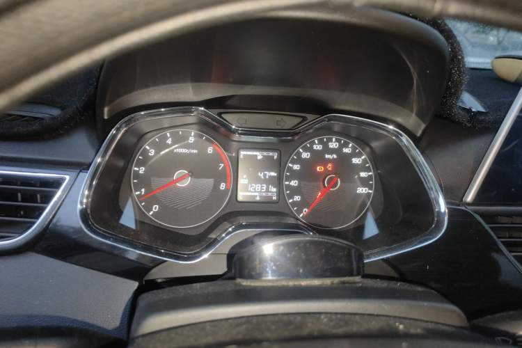 Used Baojun 310 2016 1.2L Manual Luxury Model Instrument Cluster