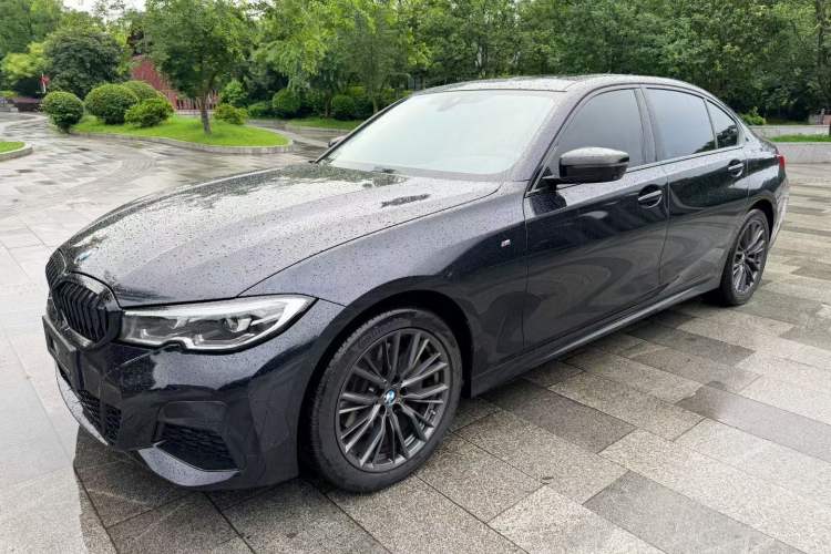 Used BMW 3 Series 2022 Restyled 330Li xDrive M Sport Night Edition Package Guazi used car, China used car export, Used car for sale, Used cars, Cheapest cars for sale