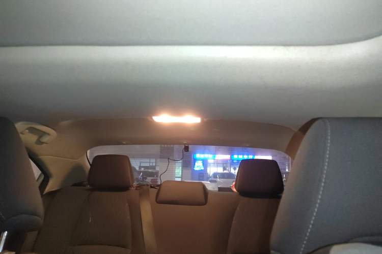 Used Toyota Corolla 2021 Dual-Motor 1.8L E-CVT Elite Edition Headliner