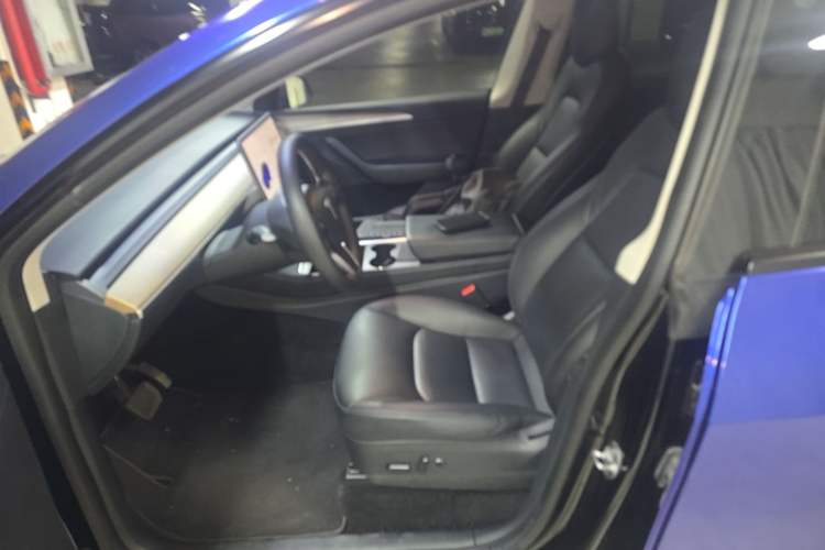 Used Tesla Model Y 2021 Long-Range All-Wheel-Drive Version