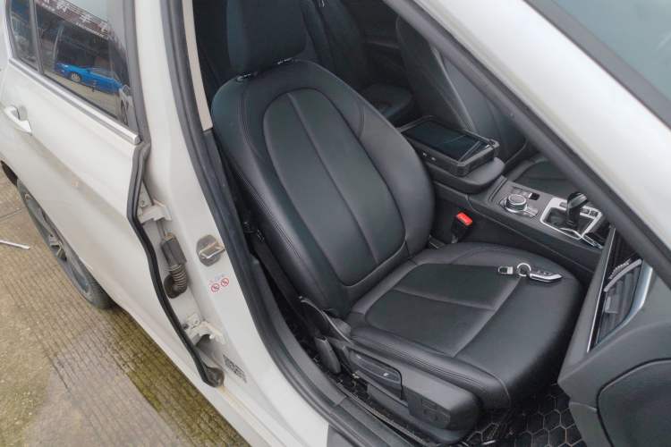 Used BMW 1 Series 2023 120i M Sport Edition Right Front Seat