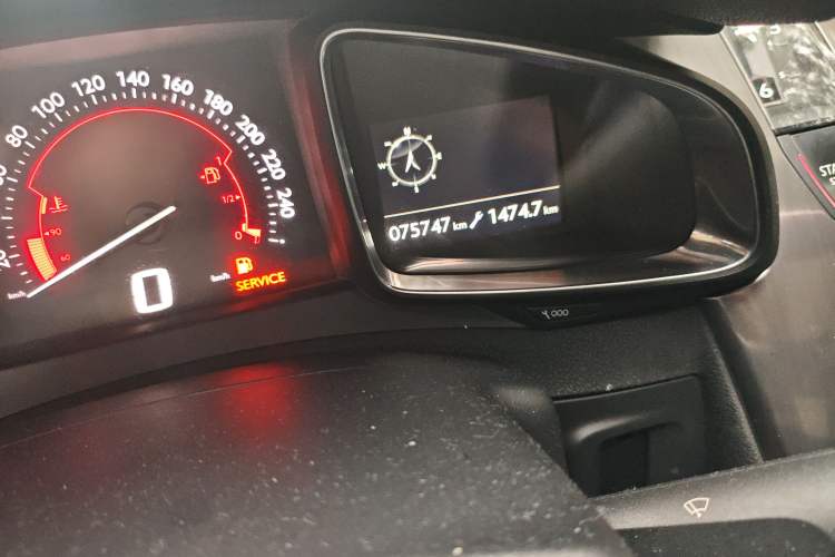 Used DS 5 2014 1.6T Luxury Edition THP160