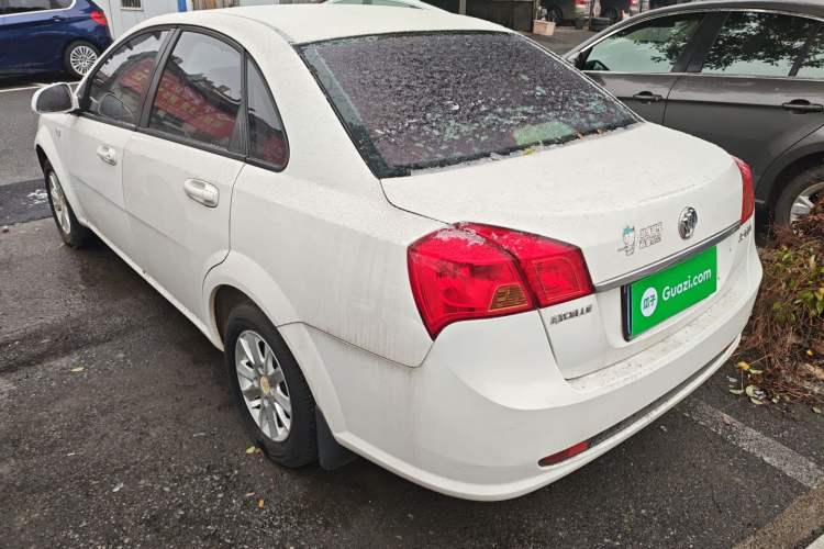 Used Buick Excelle 2015 1.5L Manual Classic Trim
