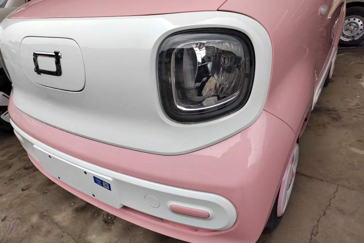 Used Bestune Pony 2026 Model 222km Cute Horse Left Front Headlight