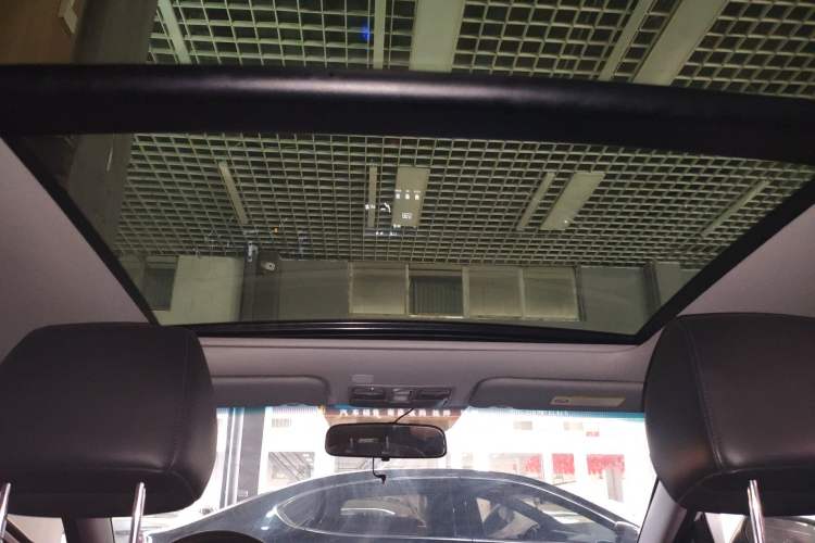 Used Hyundai Mistra 2016 1.8L Automatic Smart GLS Headliner