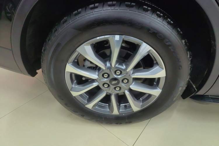 Used Ford Edge 2025 Ford Explorer L 2.0T EcoBoost Two-Wheel Drive 7-Seater Fashion Edition