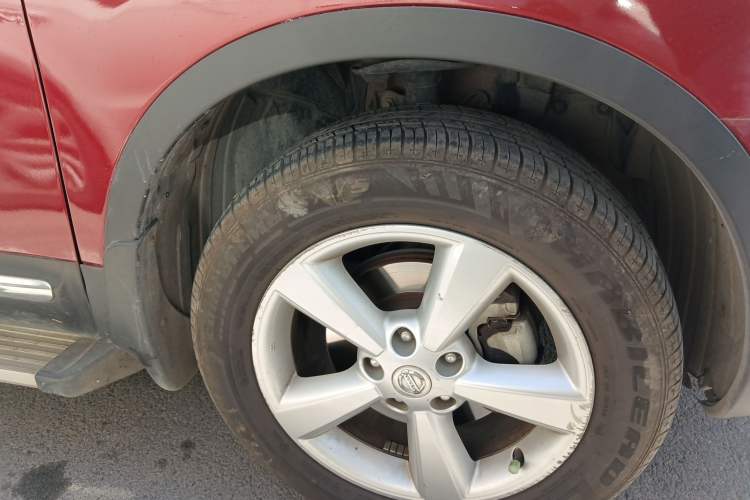 Used Nissan Qashqai 2011 2.0 XV Lea CVT 2WD Right Front Wheel Hub