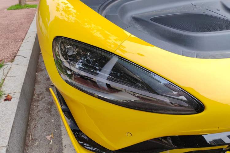 Used Xiaomi Auto SU7 Ultra 2025 Ultra Model Right Front Headlight