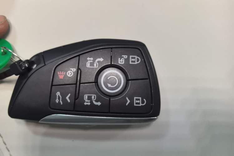 Used Buick GL8 New Energy 2024 Lu Zun Luxury Edition 7-Seater