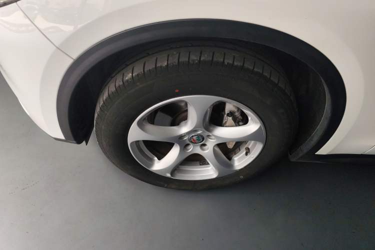 Used Alfa Romeo Stelvio 2017 2.0T 200HP Elite Edition