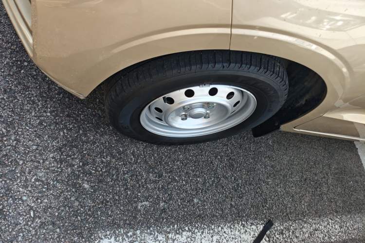 Used Wuling Hongguang V 2022 1.5L Jingqu Edition Electric-Assist LAR
