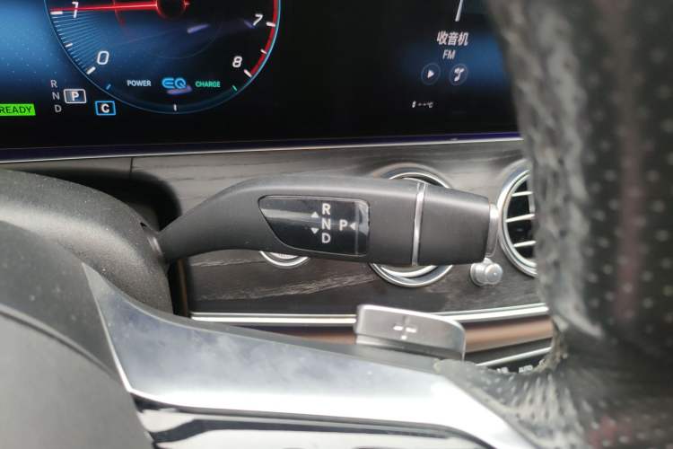 Used Mercedes-Benz E-Class 2021 E 260 L Sport Edition Gear Lever