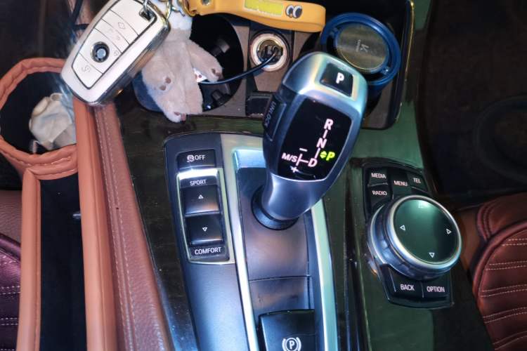 Used BMW 5 Series 2014 528Li Leading Model Gear Lever