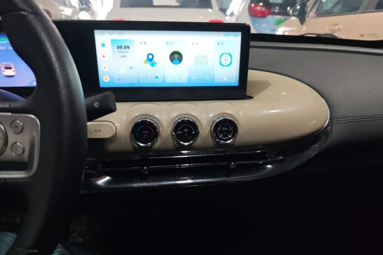 Used Wuling Bingo 2023 333 km Enjoyment Version
