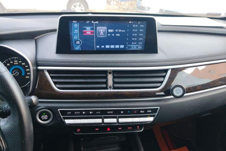 Used Dongfeng Fengon 580 2017 1.5T CVT Smart Style Model
