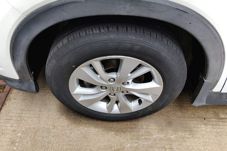 Used Honda Vezel 2015 1.5L CVT two-wheel drive Comfort trim