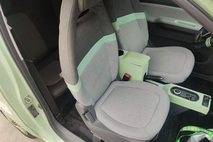 Used Wuling Hongguang MINIEV 2022 Macaron Premium Model – Lithium Iron Phosphate