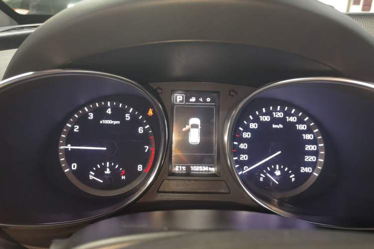 Used Hyundai Santa Fe 2017 2.0T Automatic Two-Wheel Drive Smart Version 7 Seats Instrument Cluster