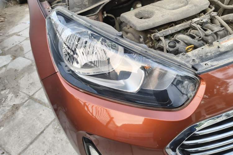 Used Kia KX3 2017 1.6L Automatic Aoya Version Right Front Headlight