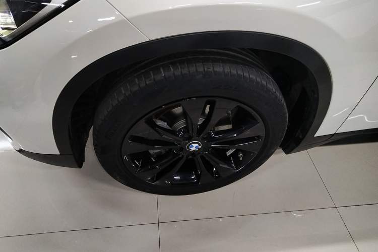 Used BMW X1 2021 sDrive20Li Fashion Model Left Front Wheel Hub