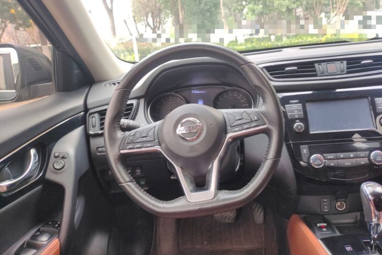 Used Nissan X-Trail 2017 2.5L CVT Ultimate Edition 4WD Steering Wheel