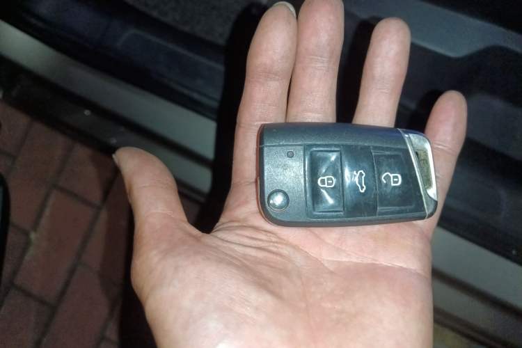 Used Volkswagen Golf 2016 230TSI Automatic Comfort Version Vehicle Key