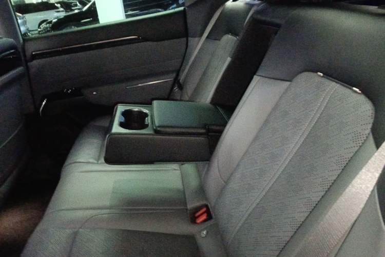 Used Zeekr 7X 2025 100 kWh Long-Range Rear-Wheel Drive with Intelligent Driving Features