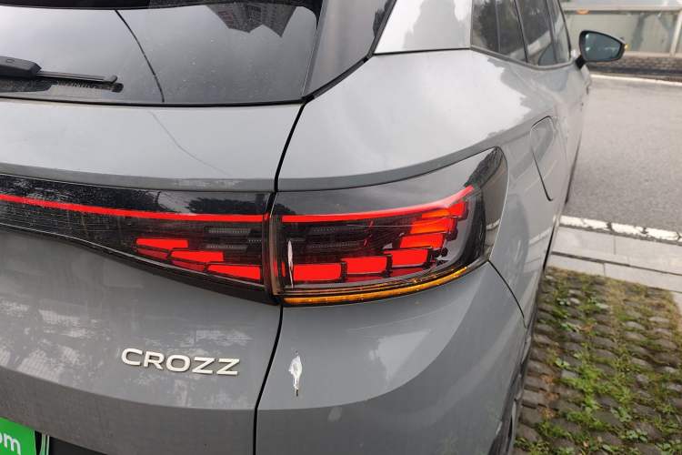 Used Volkswagen ID.4 CROZZ 2021 Long-Range PRO Two-Wheel Drive Version Right Rear Taillight