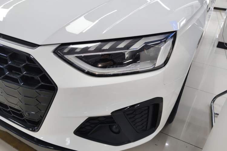 Used Audi A4L 2022 40 TFSI Luxury Dynamic Model