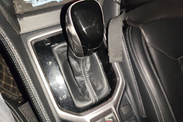 Used Subaru Forester 2020 2.0i Luxury Edition EyeSight Gear Lever