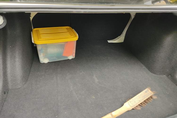 Used Volkswagen Lavida 2015 1.6L Manual Comfort Edition