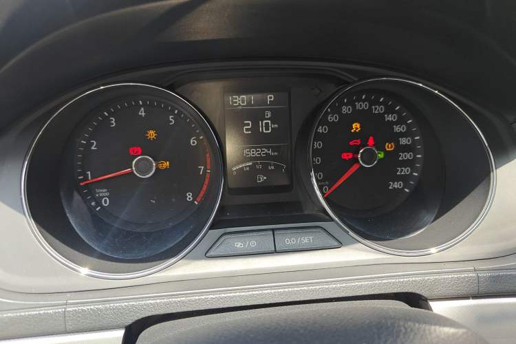 Used Volkswagen Lavida 2017 1.6L Automatic Comfort Edition
