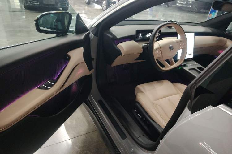 Used Nio ET5T 2024 75kWh Touring Driver Seat