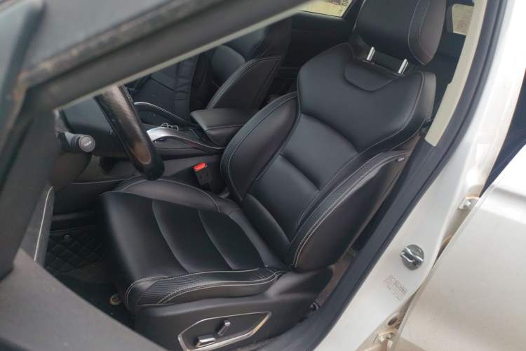 Used Geely Auto Emgrand X7 Sport 2020 1.5TD Automatic Smart Connect PRO Left Front Seat