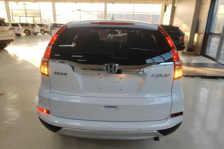 Used Honda CR-V 2016 2.0L two-wheel drive Urban Edition
