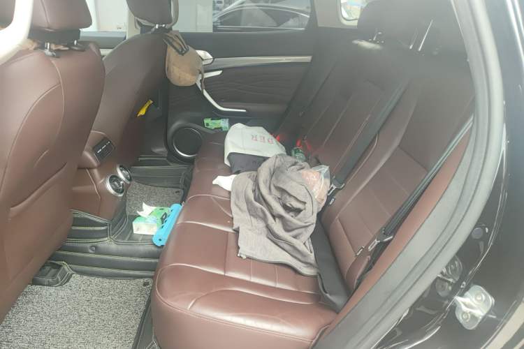 Used Wey P8 2018 2.0T Flagship Model Left Rear Seat