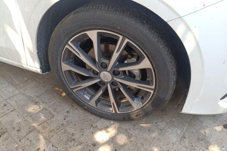 Used Geely Auto Emgrand 2025 4th Generation 1.5L CVT Luxury Version
