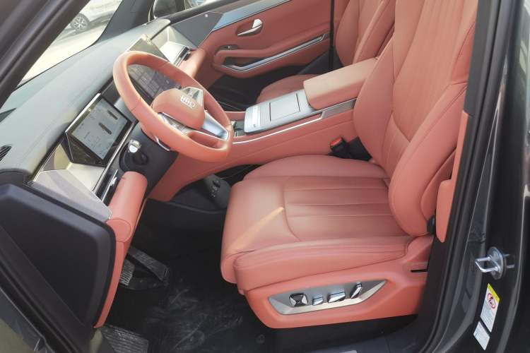 Used BYD Tang L 2025 DM 200KM Four-Wheel Drive LiDAR Flagship Model
