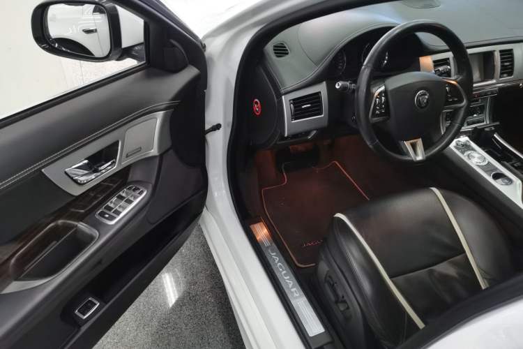 Used Jaguar XF 2014 XF 3.0 SC Luxury Edition