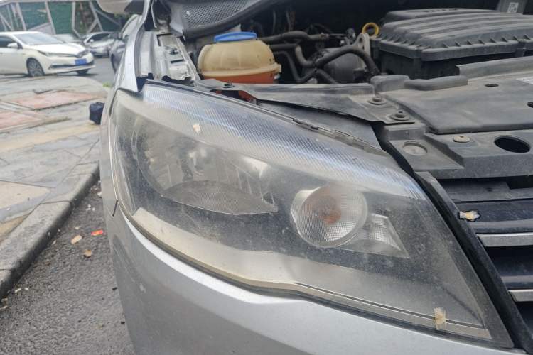 Used Volkswagen Jetta 2015 1.6L Manual Comfort Model
