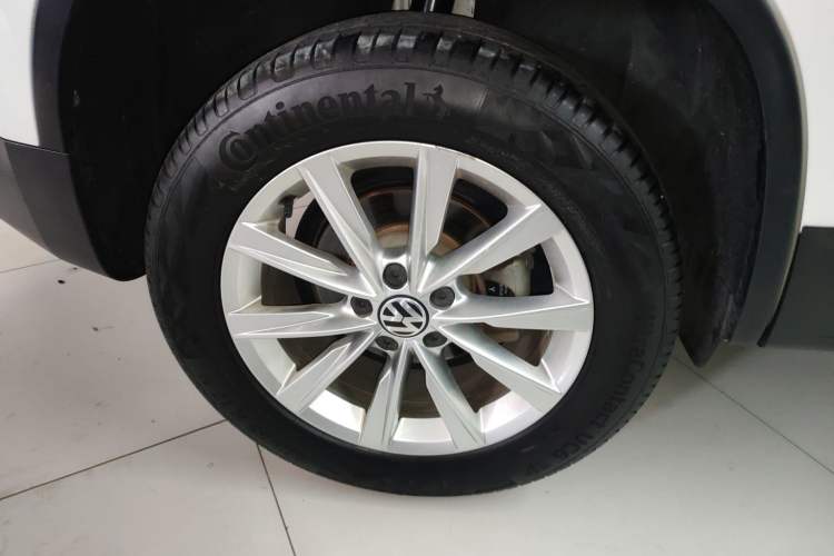 Used Volkswagen Tiguan L 2017 300TSI Automatic Two-Wheel Drive Silk Road Luxury Edition