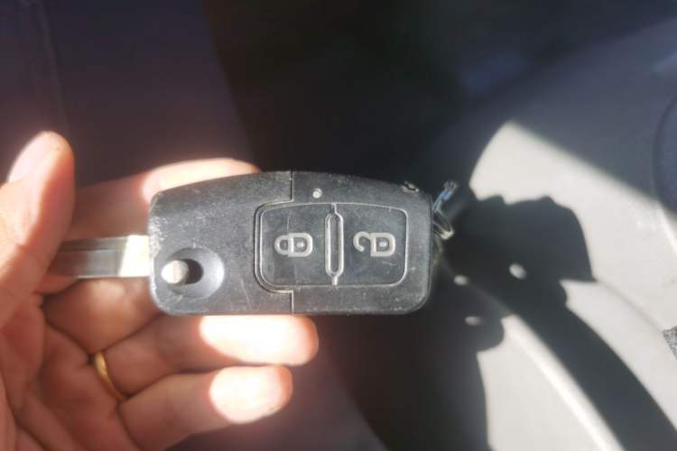 Used Foton Scenic G7 2020 2.4L Commercial Version Long Wheelbase High-Roof 6-Seater Business Vehicle China VI Emission Standard Model 4K22D4M